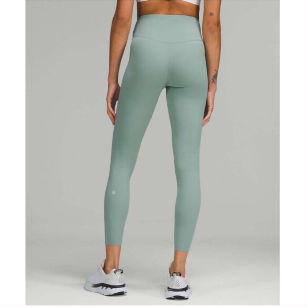 Lululemon Base Pace High-Rise Tight 25" Misty Glade Nulux 7/8 Length Size 12